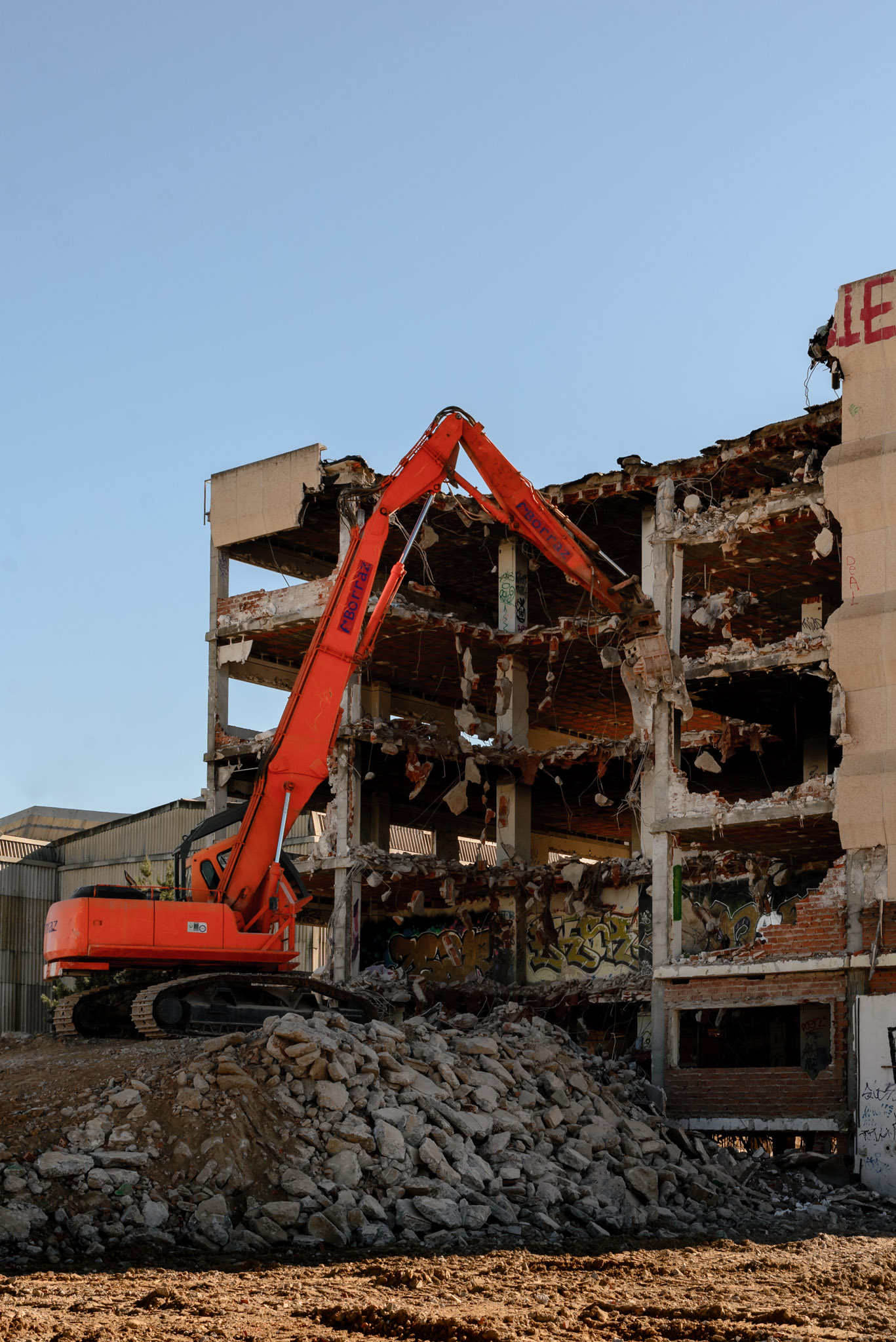 Demoliciones industriales en Madrid